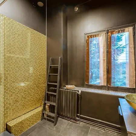 شقة L'appartose, Triplex Jacuzzi, Aix-les-bains *